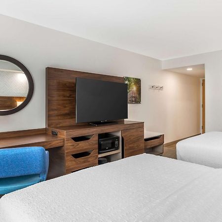Hampton Inn Petersburg-Fort Gregg Adams Bagian luar foto