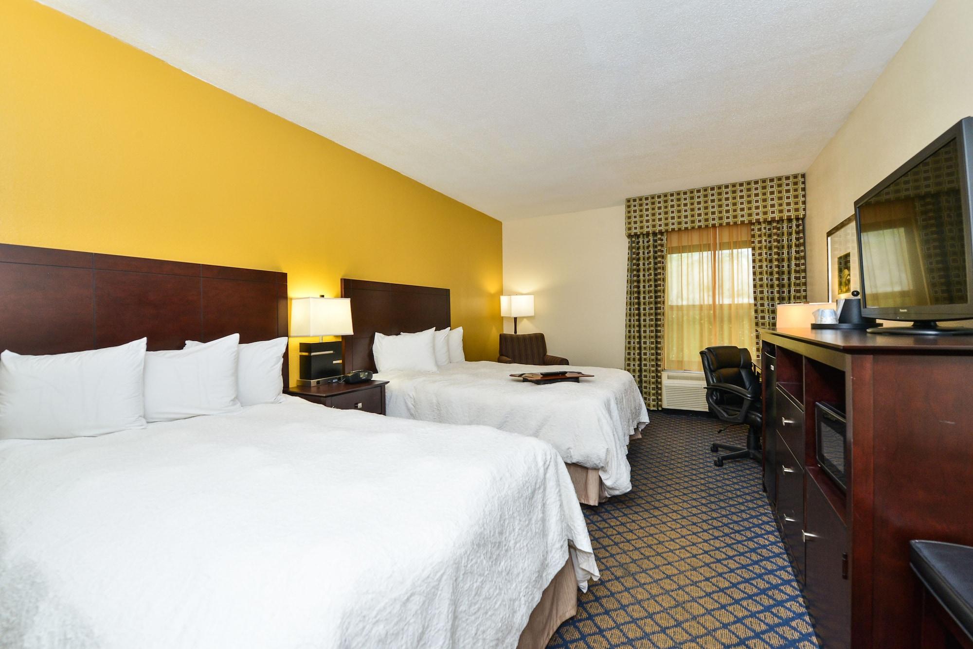 Hampton Inn Petersburg-Fort Gregg Adams Bagian luar foto