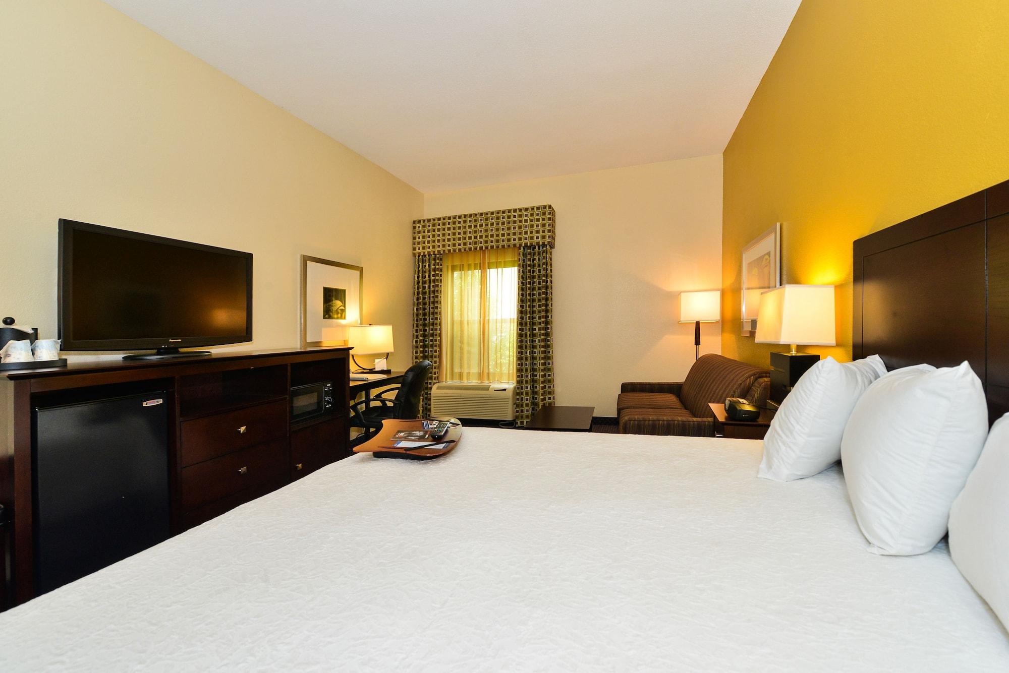 Hampton Inn Petersburg-Fort Gregg Adams Bagian luar foto