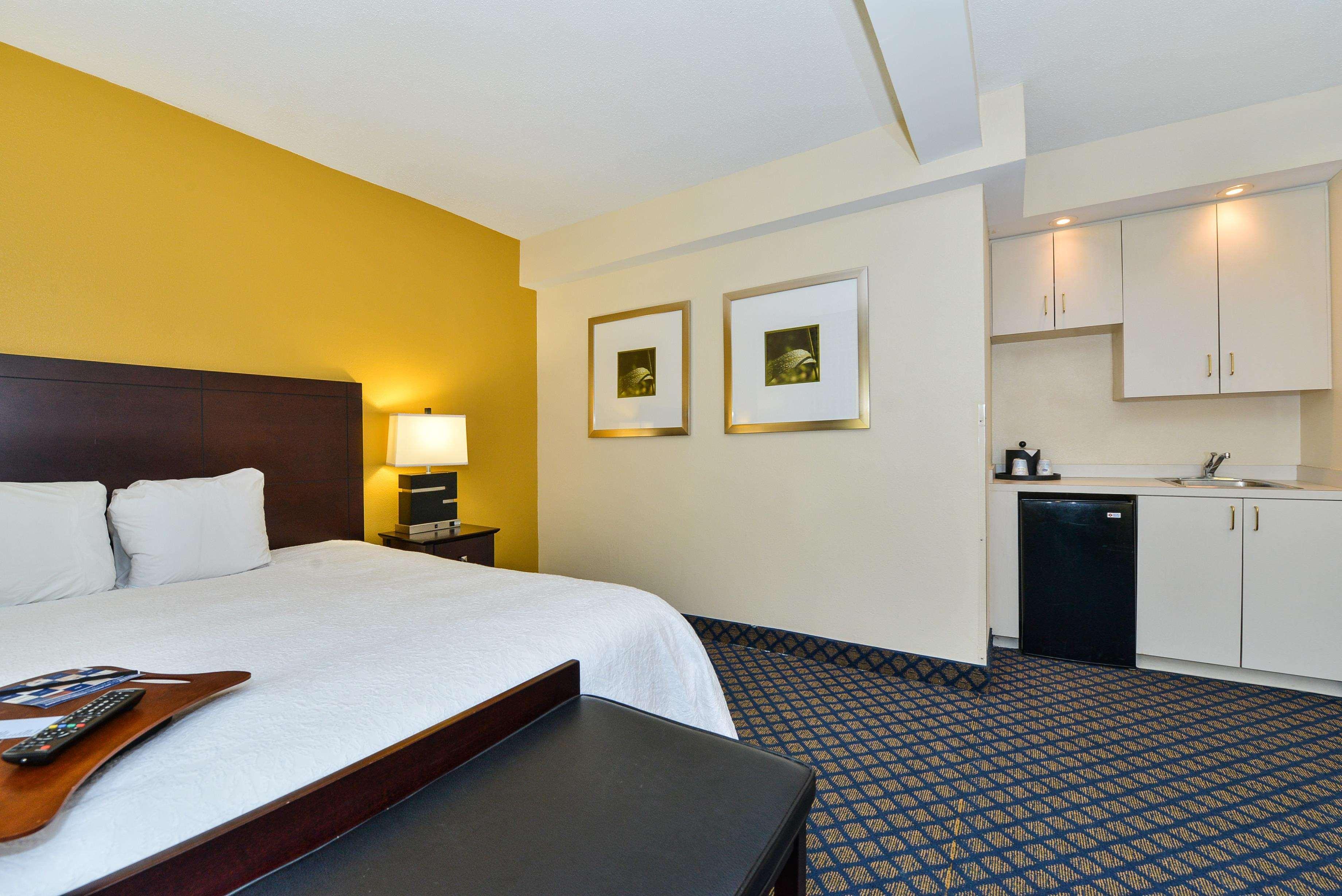 Hampton Inn Petersburg-Fort Gregg Adams Bagian luar foto