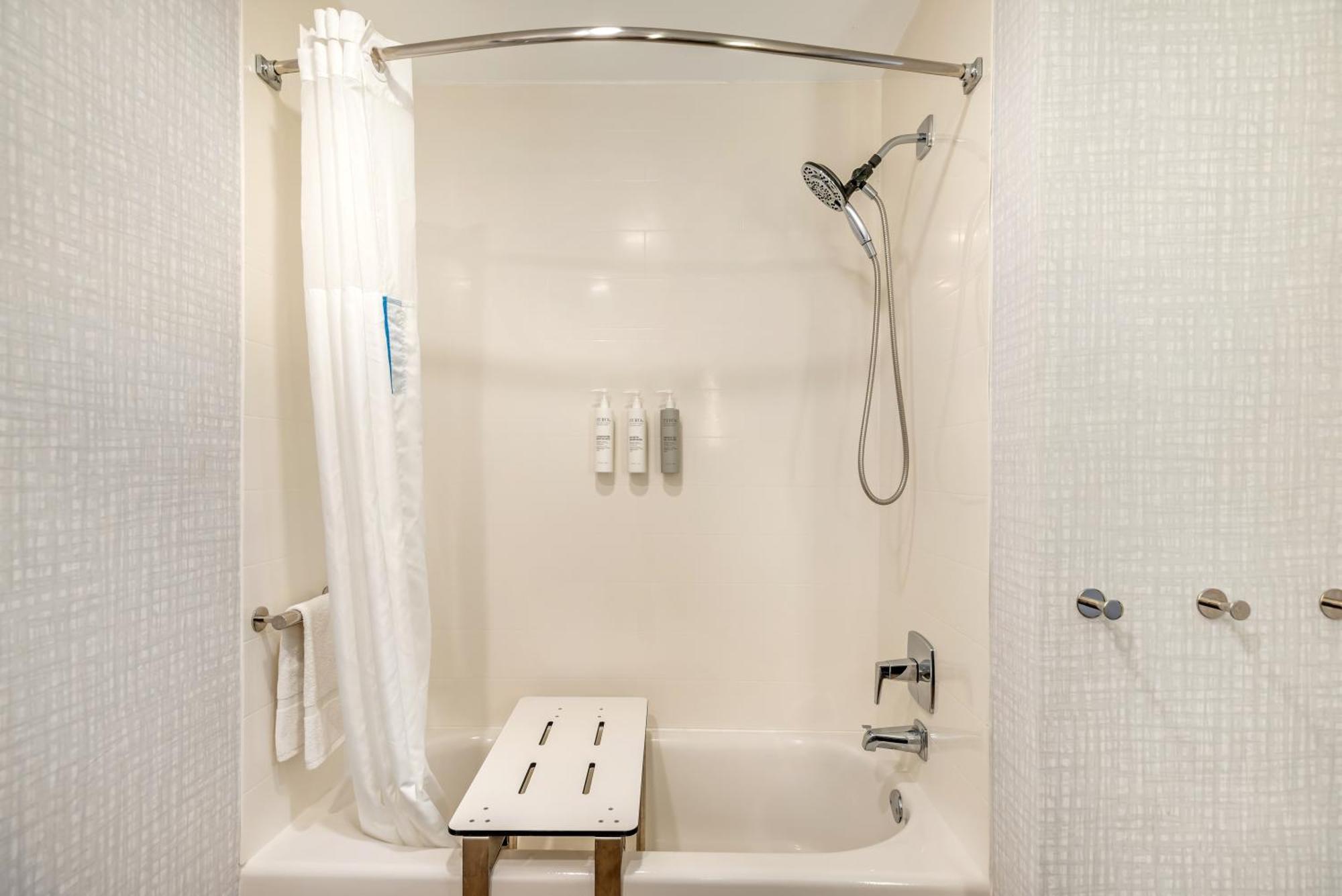 Hampton Inn Petersburg-Fort Gregg Adams Bagian luar foto