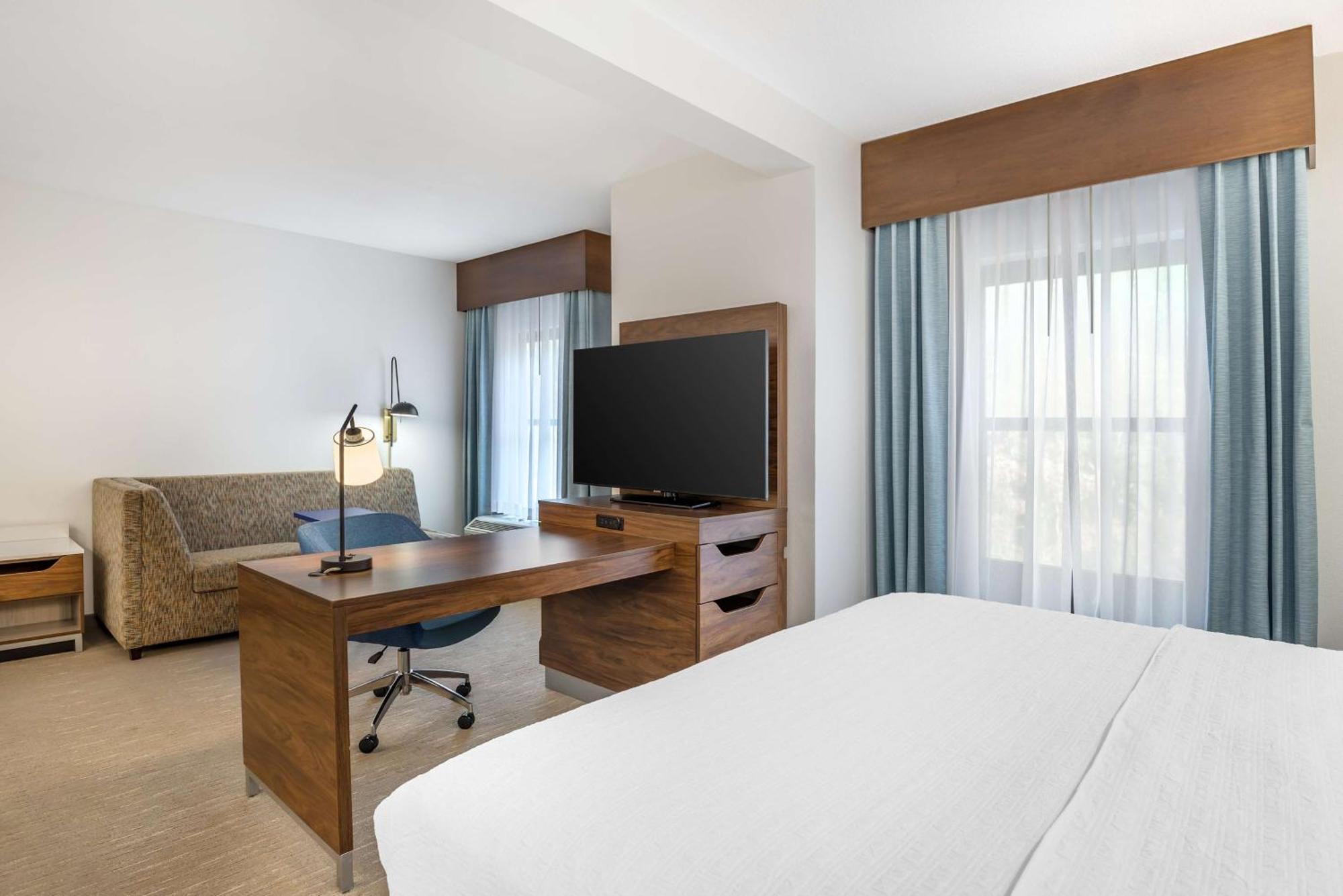 Hampton Inn Petersburg-Fort Gregg Adams Bagian luar foto