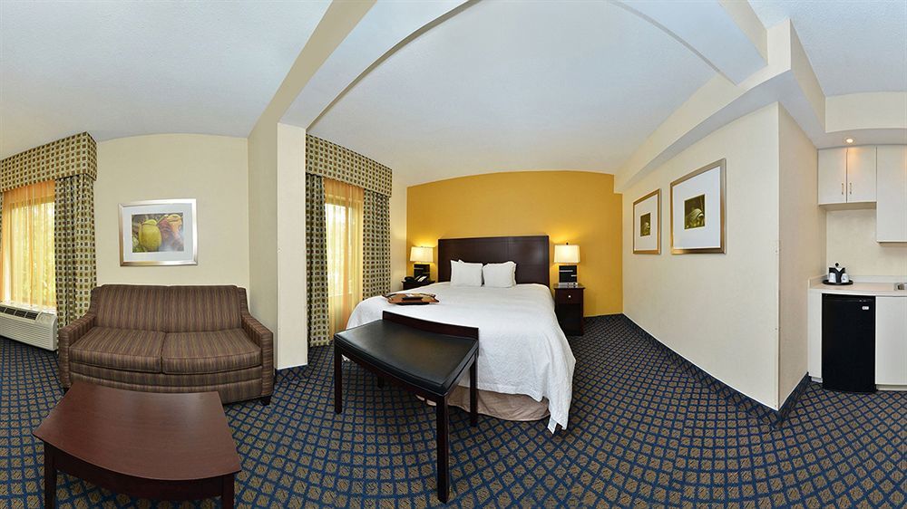 Hampton Inn Petersburg-Fort Gregg Adams Bagian luar foto